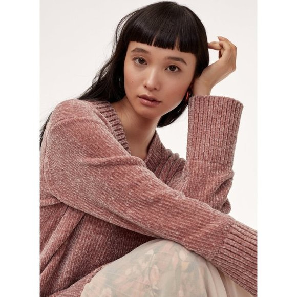 Aritzia Wilfred Violetta Sweater Small Pink Chenille Oversized V-Neck Pullover - Picture 3 of 7
